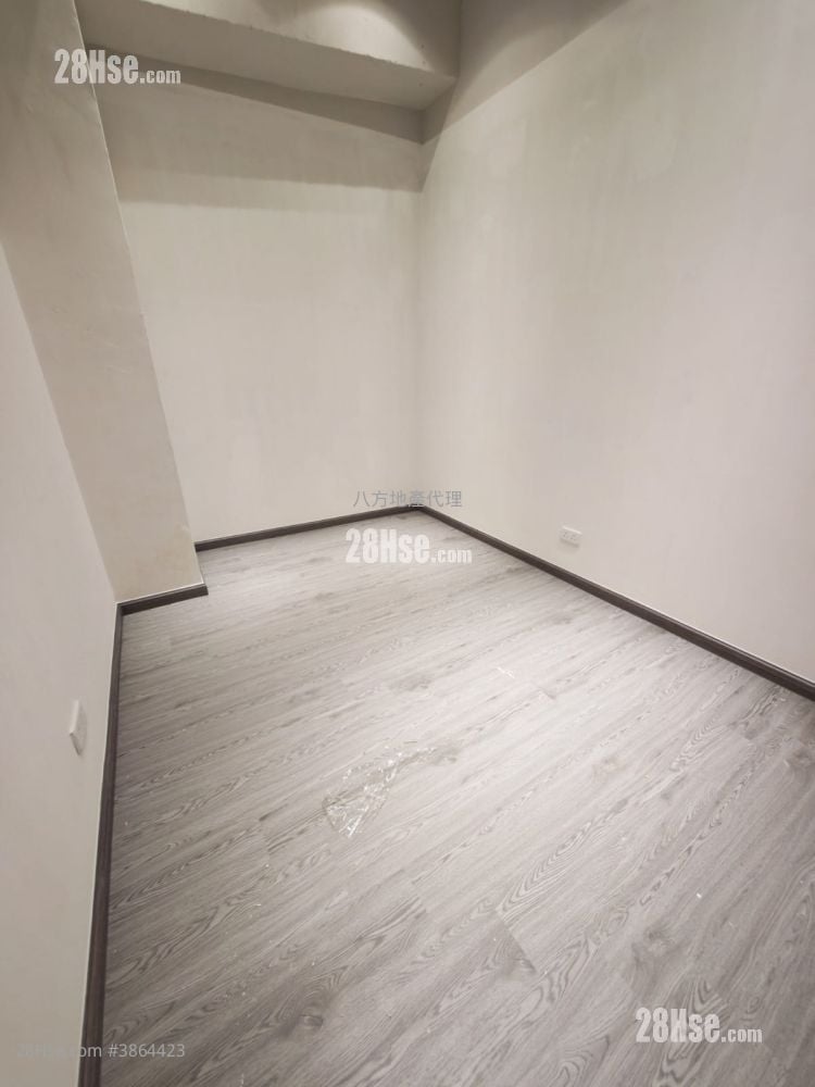 新怡生工业大厦 租盘 开放式间隔 , 1 厕所 147 平方尺