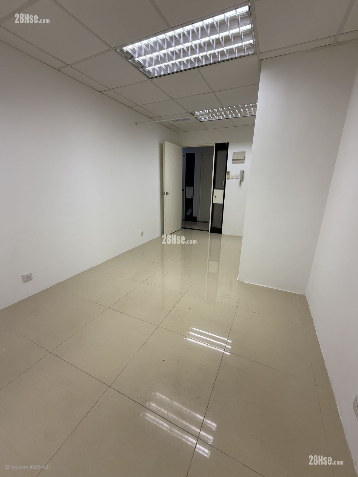 Wah Mow Factory Bldg, 5-7 Ng Fong St. San Po Kong Rental 190 ft²