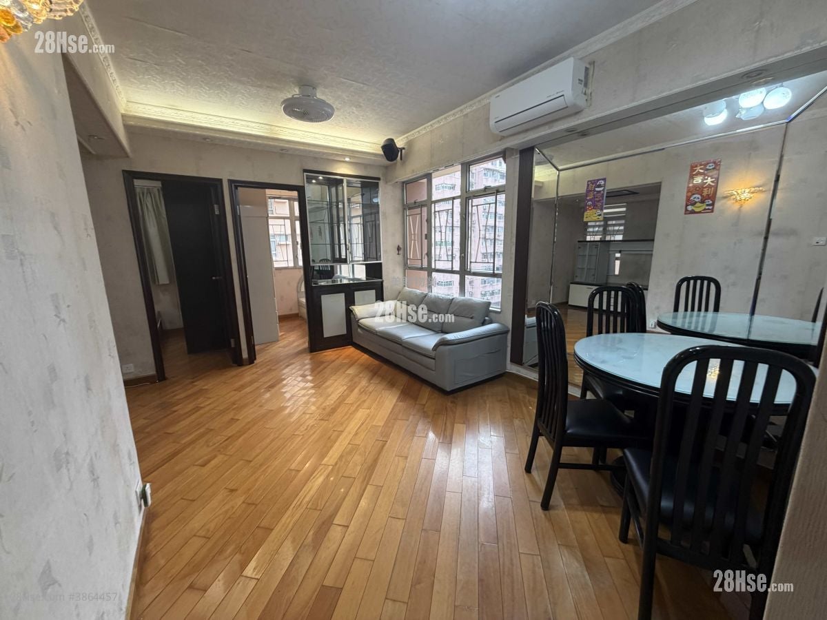 East Asia Gardens Sell 2 Bedrooms , 1 Bathroom 452 ft²