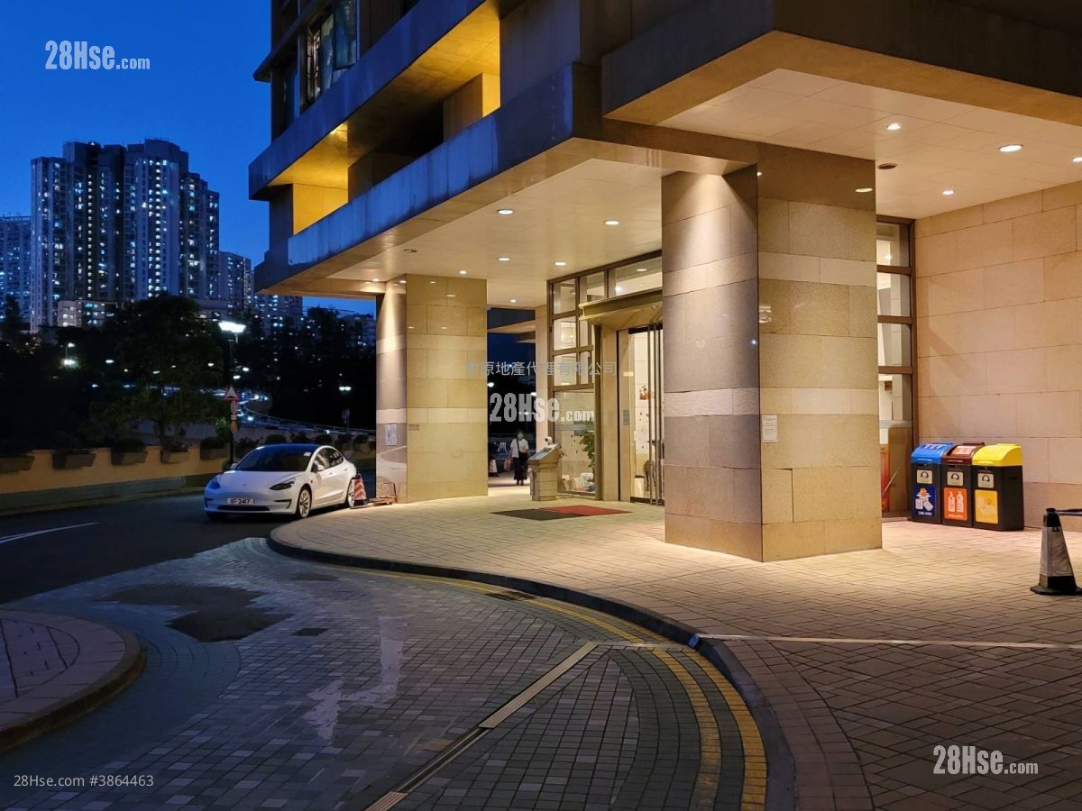 Rambler Crest Sell 2 Bedrooms , 1 Bathroom 488 ft²