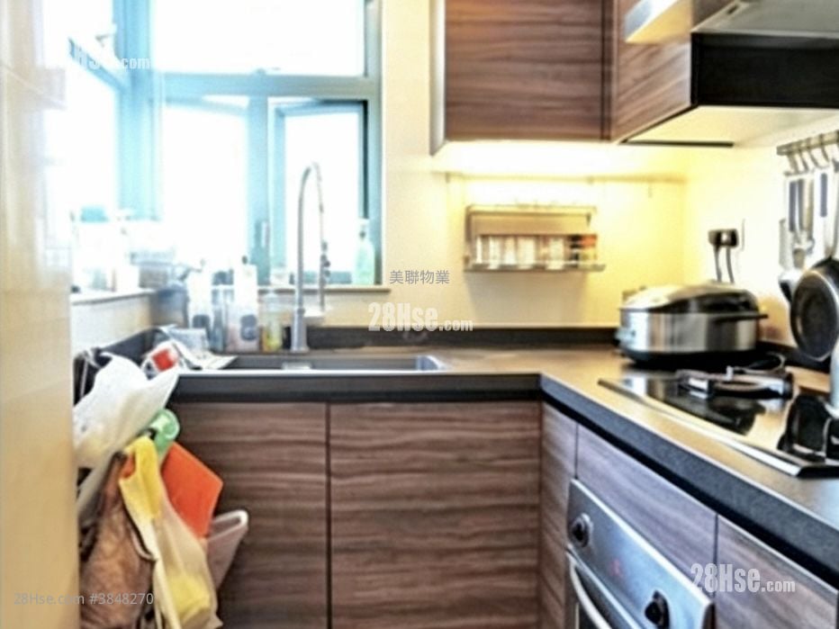 Pokfulam Terrace Sell 3 Bedrooms , 2 Bathrooms 676 ft²