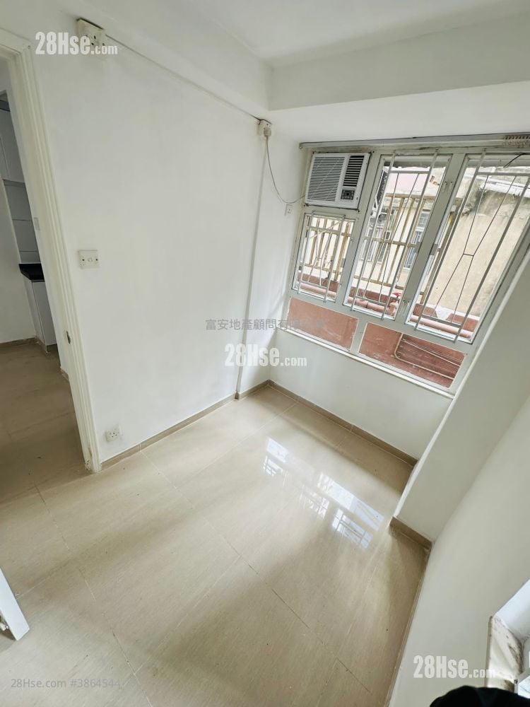 Ming Fai Building Sell 2 Bedrooms , 1 Bathroom 229 ft²