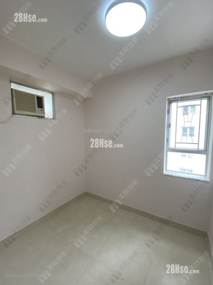 Fanling Centre Sell 2 Bedrooms 535 ft²