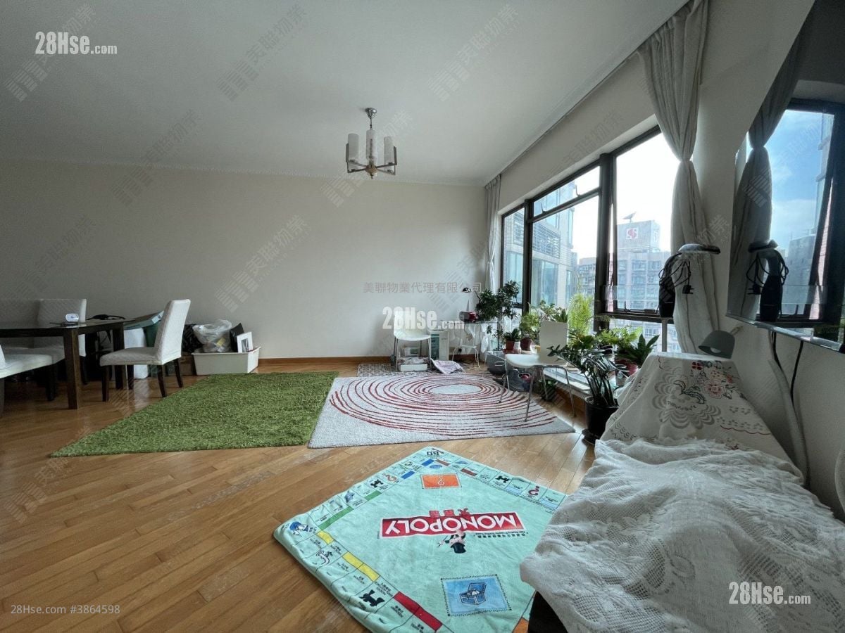 The Belcher's Sell 4 Bedrooms , 2 Bathrooms 1,263 ft²