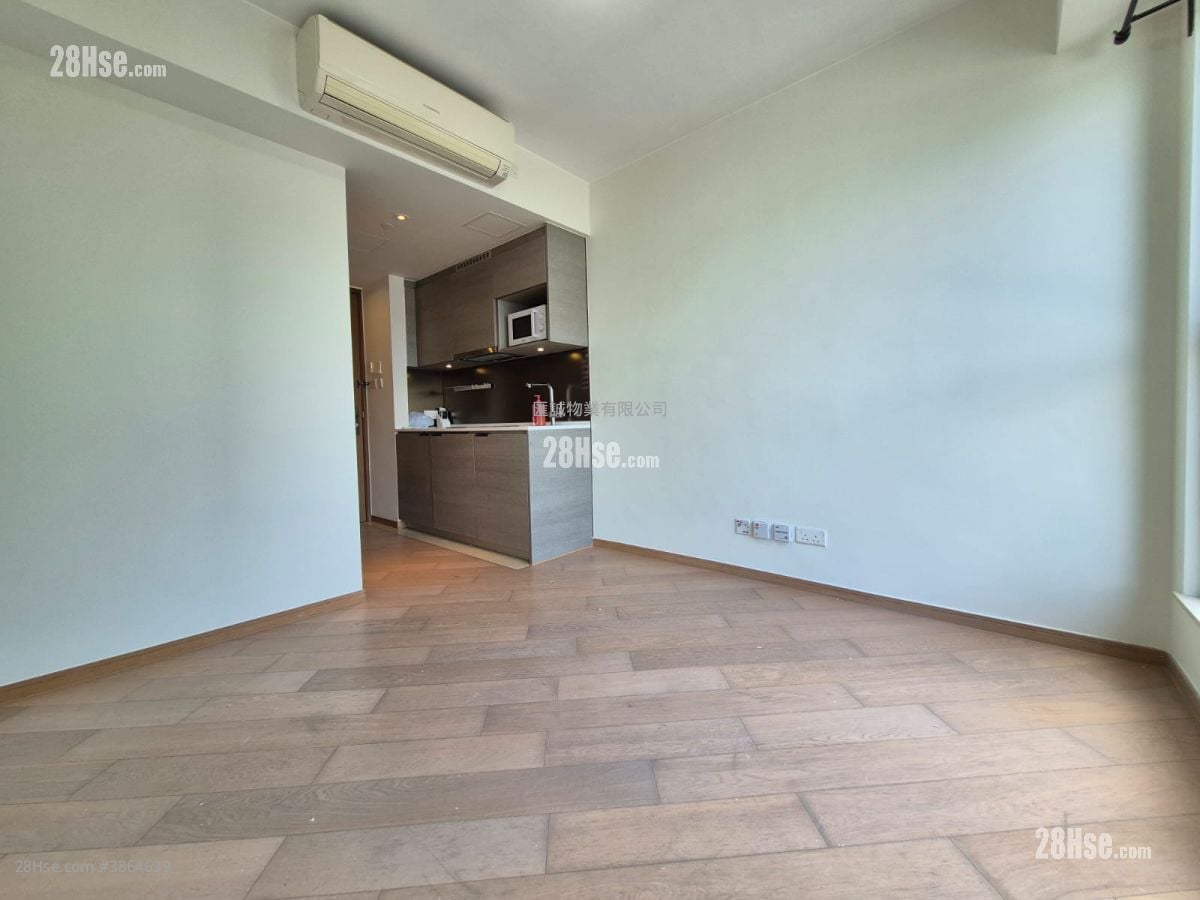 Upper East Sell Studio , 1 Bathroom 194 ft²