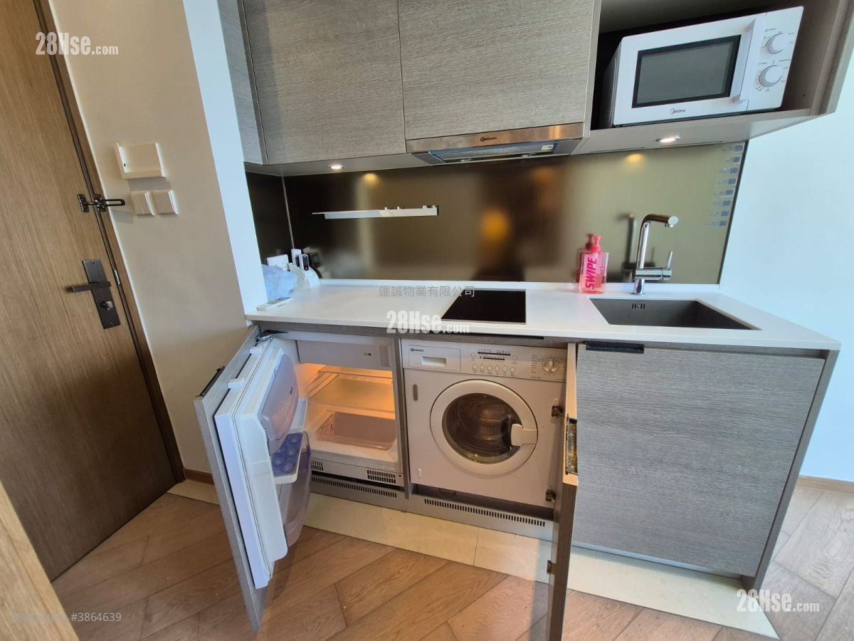 Upper East Sell Studio , 1 Bathroom 194 ft²