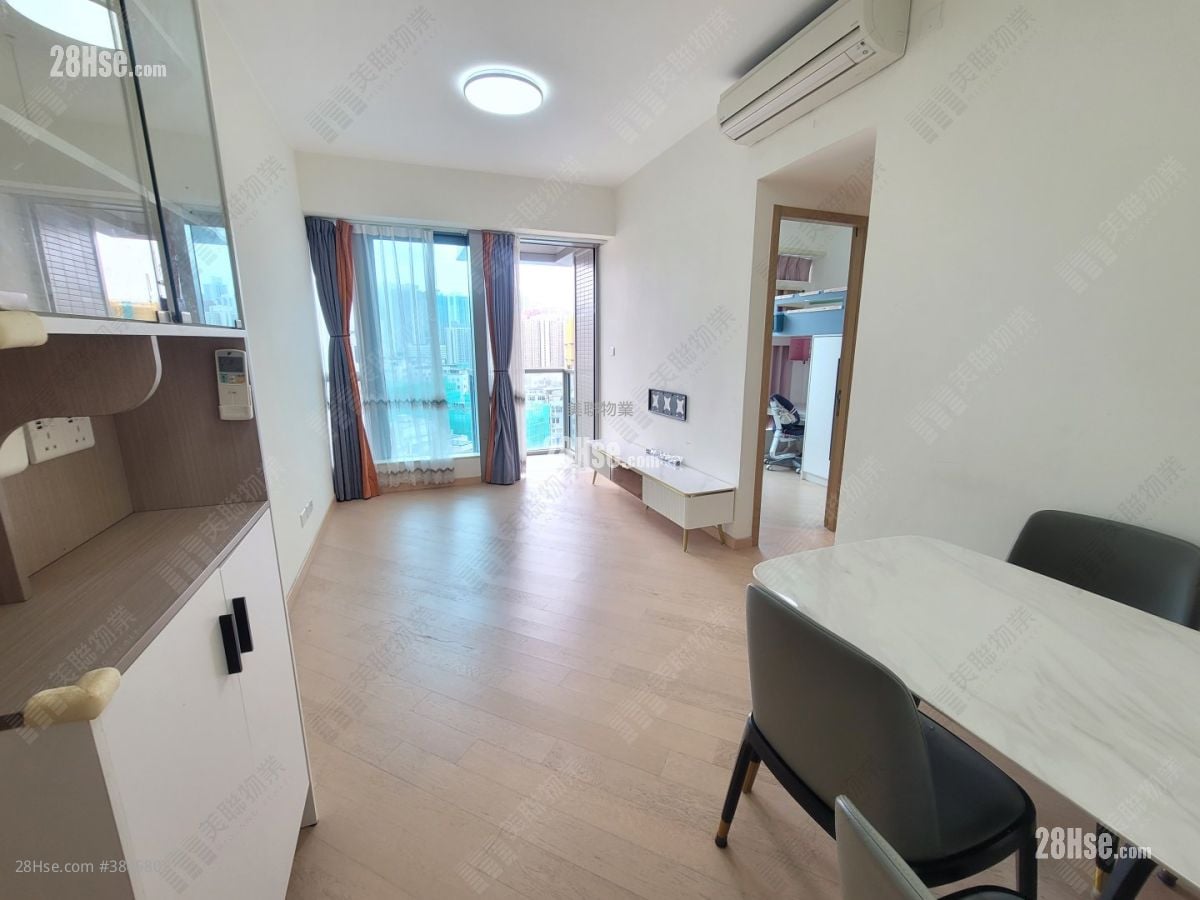 Grand Central Rental 2 Bedrooms , 1 Bathroom 676 ft²