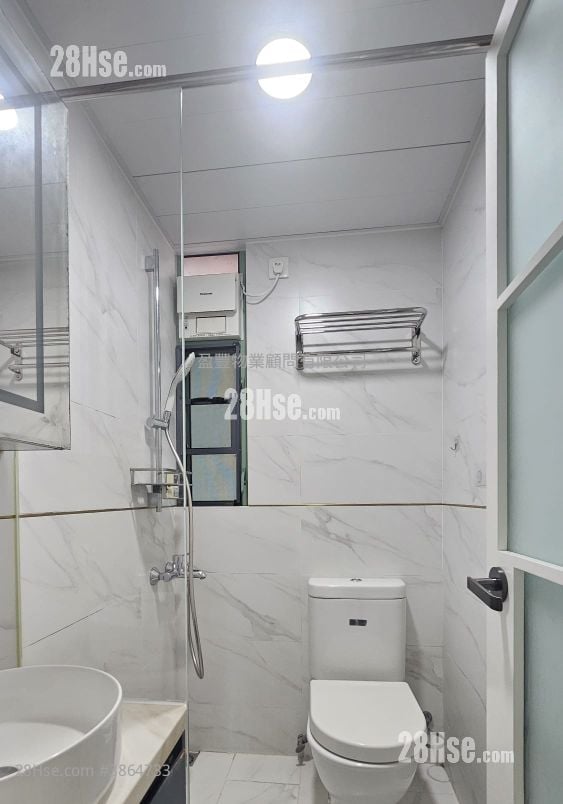 Royal Court Rental 3 Bedrooms , 2 Bathrooms 636 ft²