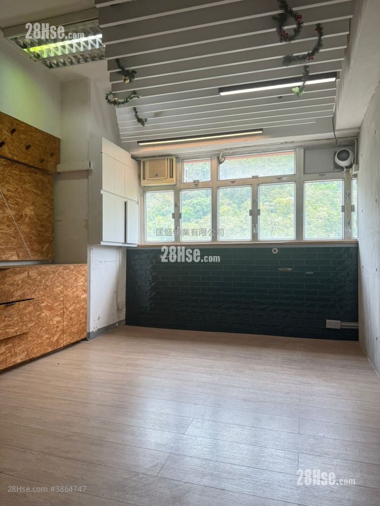 Goldfield Industrial Building Rental