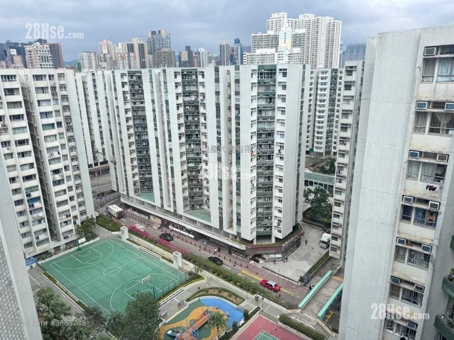 Whampoa Garden Sell 3 Bedrooms , 2 Bathrooms 714 ft²