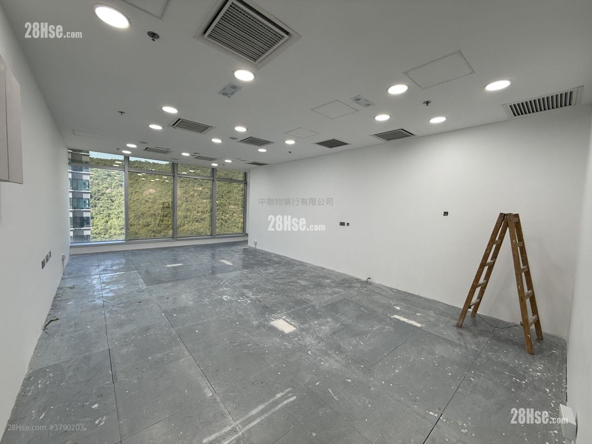 Kings Wing Plaza Rental 494 ft²