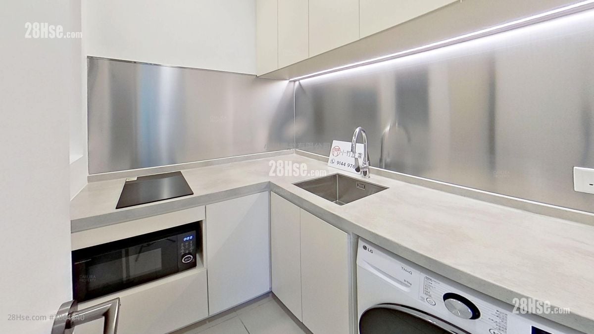 kitchen: Floral Tower Rental 1 Bedroom , 1 Bathroom 344 ft²