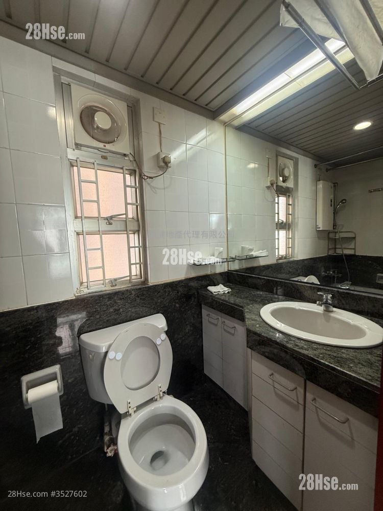 Sheung Shui Centre Rental 2 Bedrooms , 1 Bathroom 342 ft²