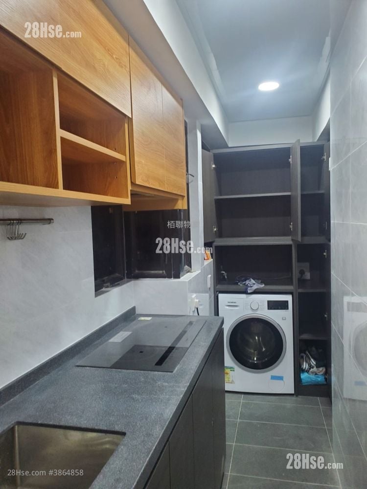 Chi Ping Building Sell Studio , 1 Bathroom 245 ft²