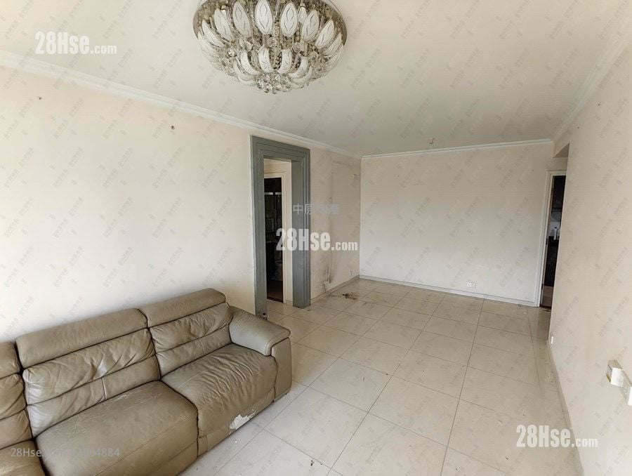 Palm Cove Sell 3 Bedrooms , 2 Bathrooms 843 ft²