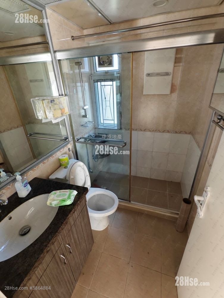 Palm Cove Sell 3 Bedrooms , 2 Bathrooms 843 ft²