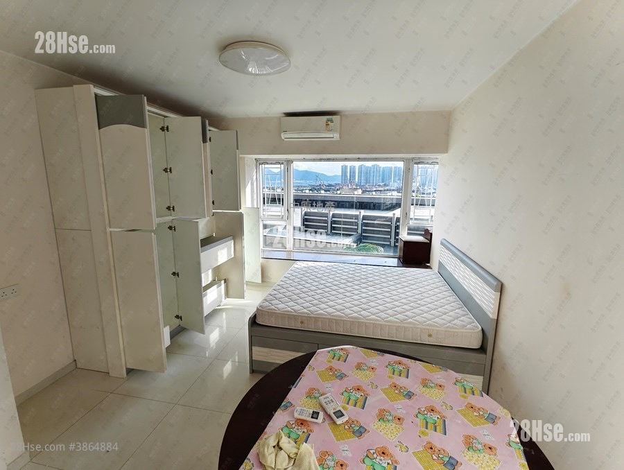 Palm Cove Sell 3 Bedrooms , 2 Bathrooms 843 ft²