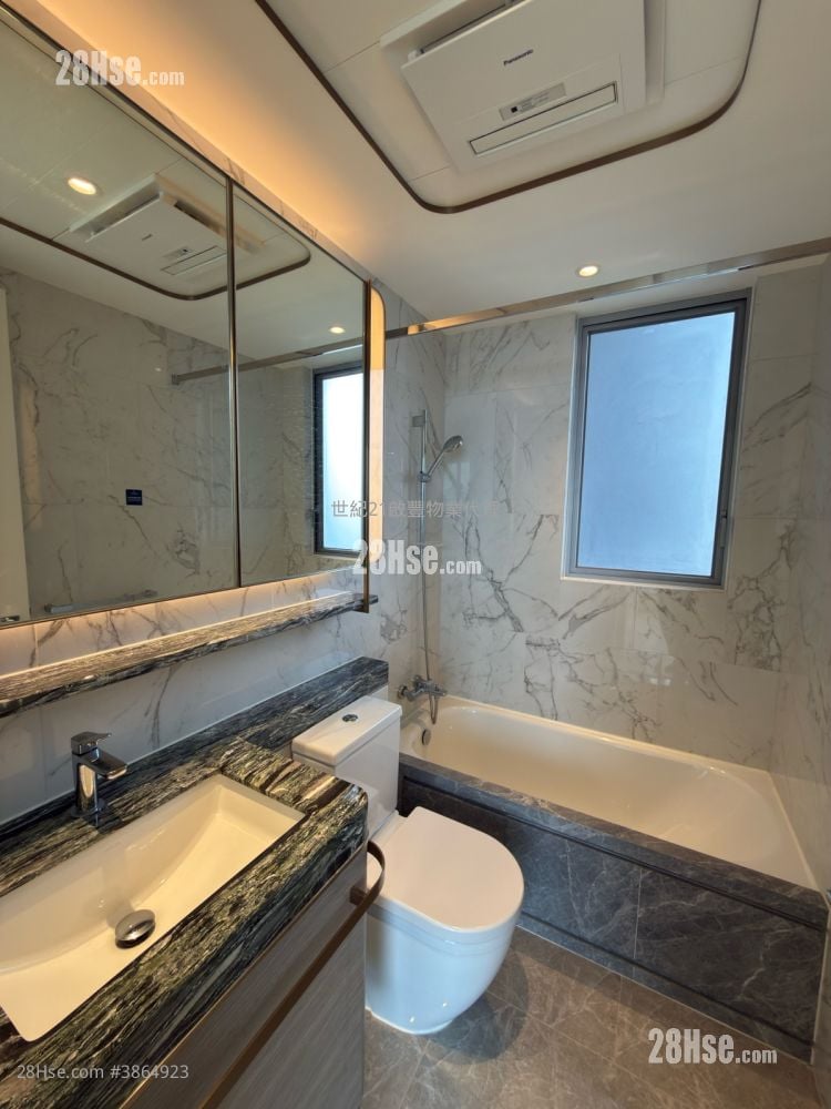 Monaco Rental 3 Bedrooms , 2 Bathrooms 762 ft²