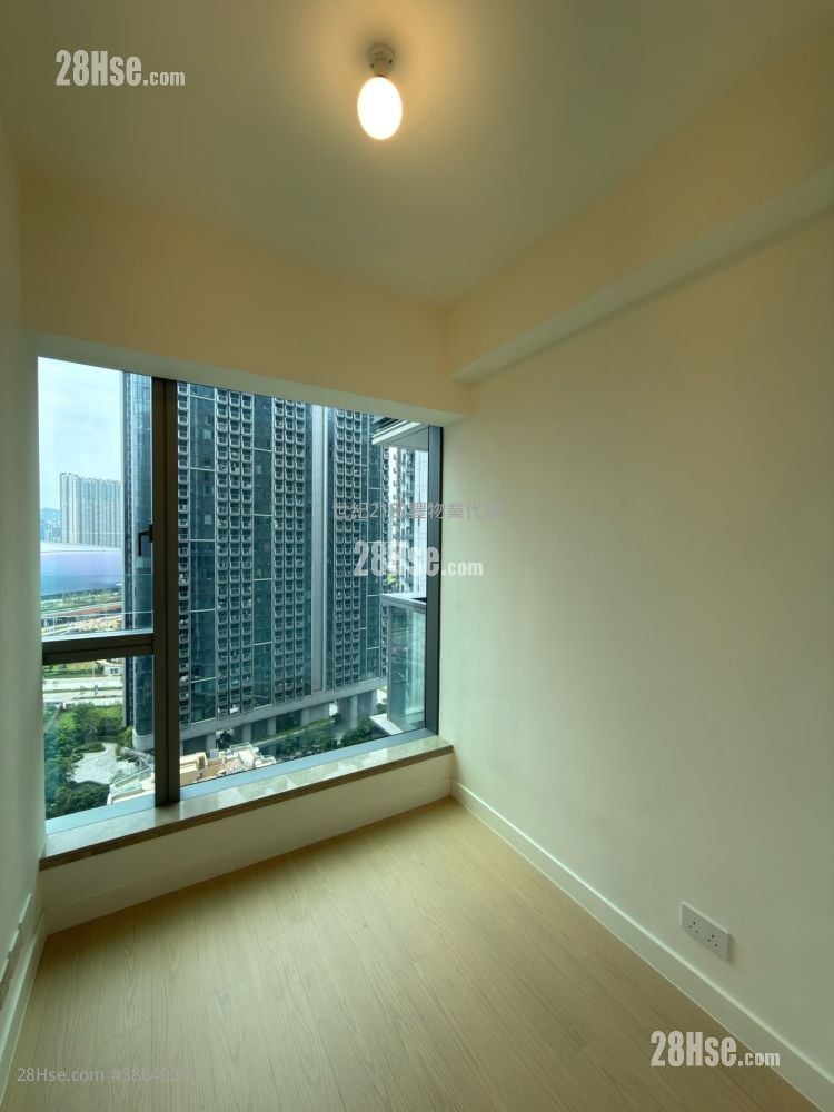 Monaco Rental 3 Bedrooms , 2 Bathrooms 762 ft²