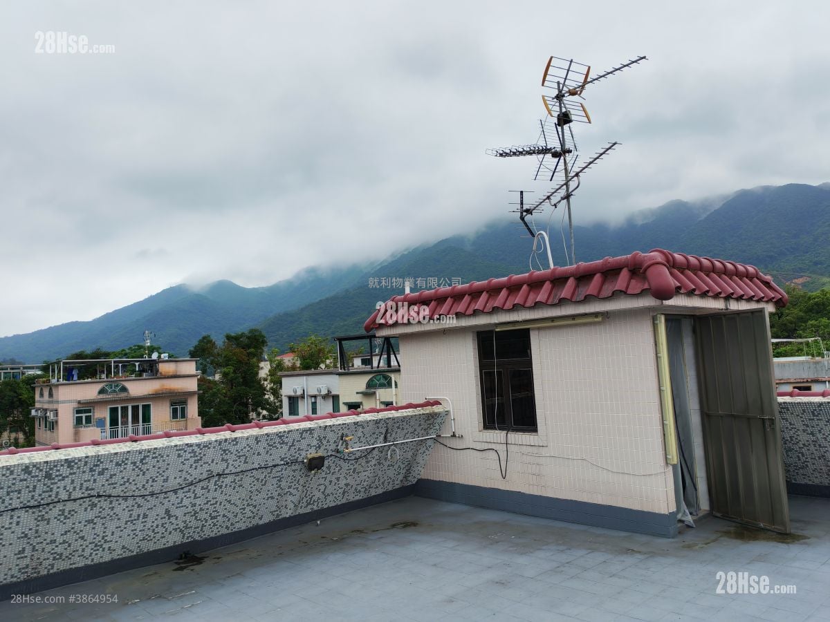 Village Rental 3 Bedrooms , 1 Bathroom 630 ft²
