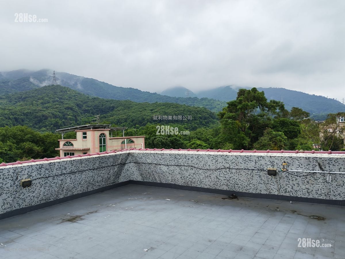 Village Rental 3 Bedrooms , 1 Bathroom 630 ft²