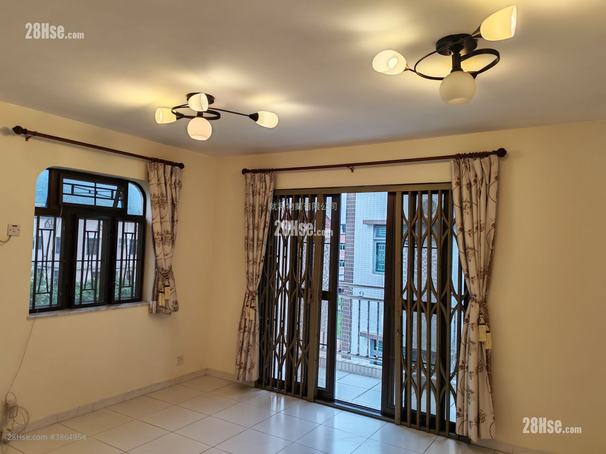 Village Rental 3 Bedrooms , 1 Bathroom 630 ft²