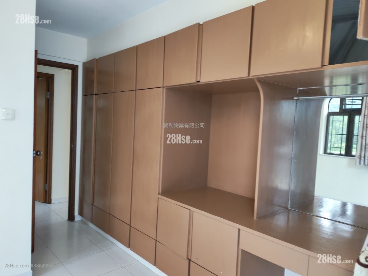 Village Rental 3 Bedrooms , 1 Bathroom 630 ft²