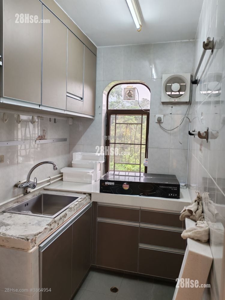 Village Rental 3 Bedrooms , 1 Bathroom 630 ft²