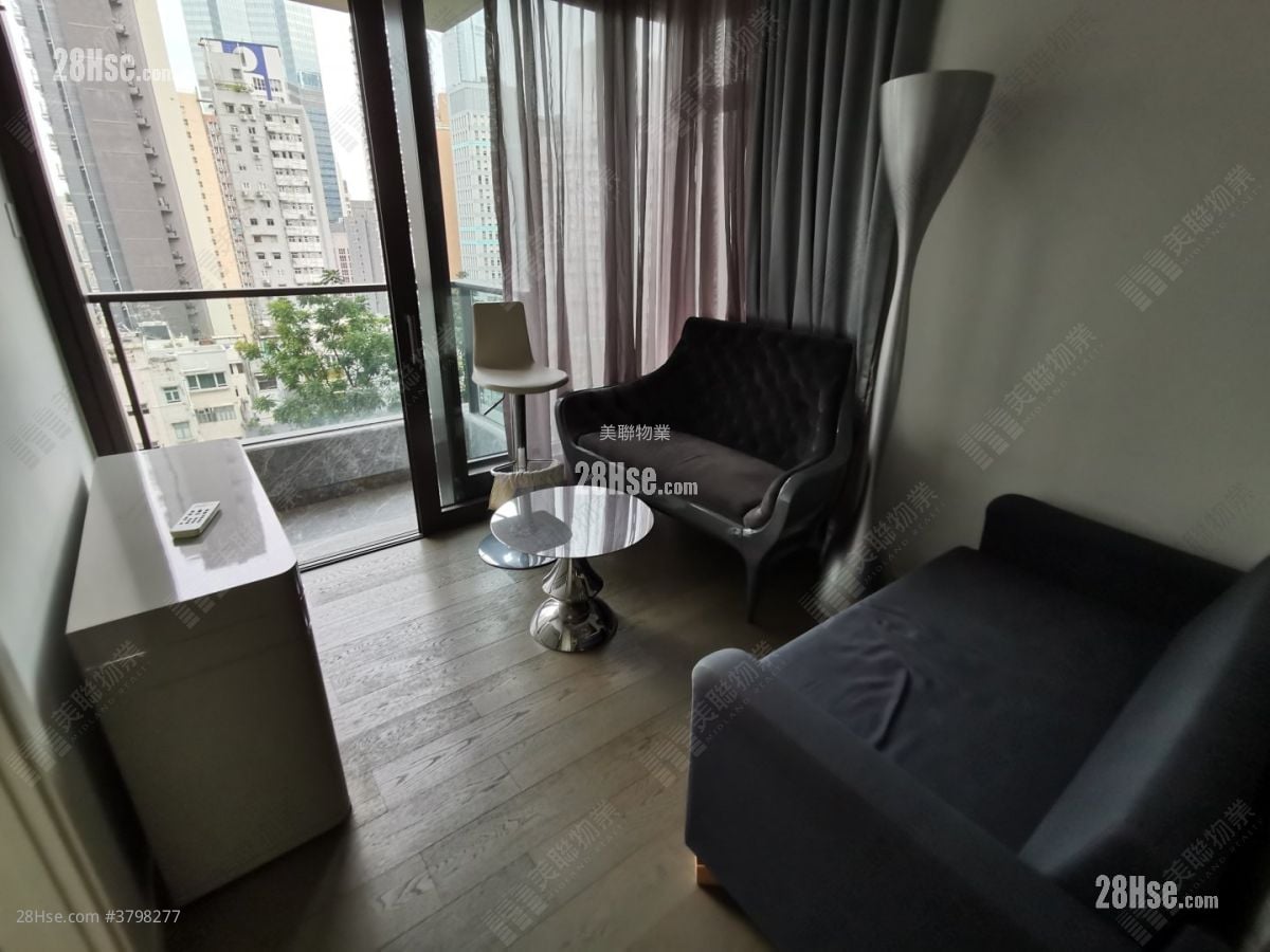 The Pierre Sell 1 Bedroom 305 ft²