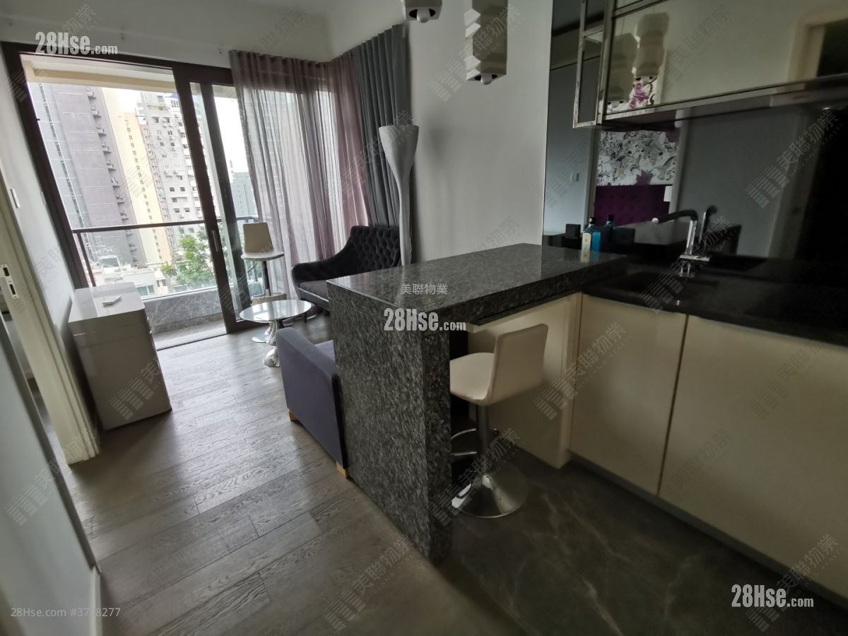 The Pierre Sell 1 Bedroom 305 ft²