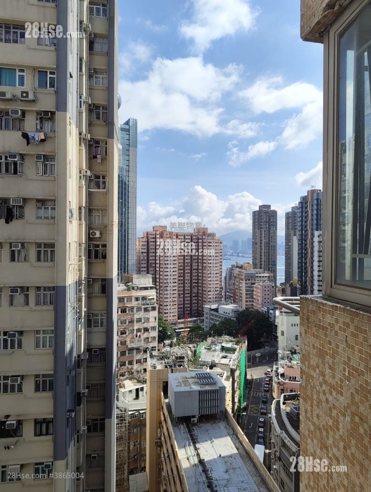 Lai King Court Sell 3 Bedrooms 428 ft²