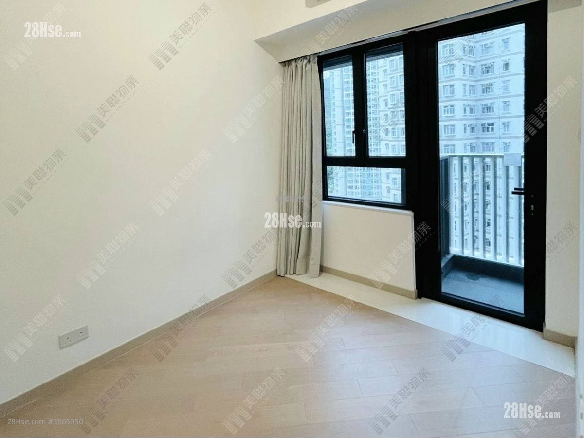 Mount Regency Sell 2 Bedrooms , 1 Bathroom 386 ft²