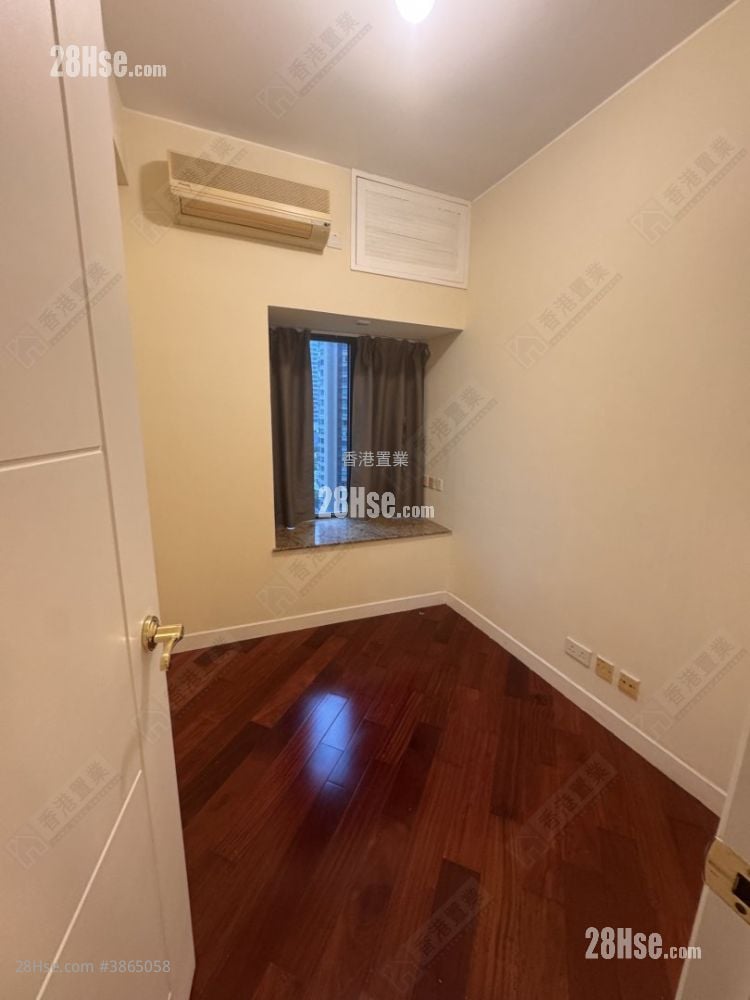 The Arch Rental 2 Bedrooms , 1 Bathroom 513 ft²