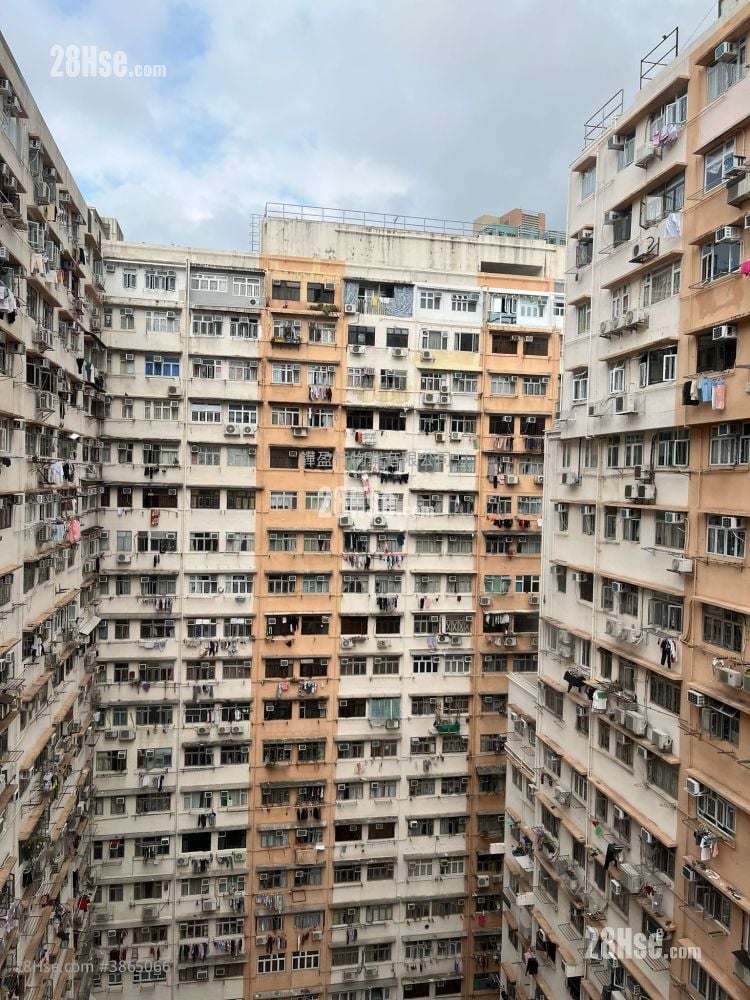 Everwin Building Sell 2 Bedrooms , 1 Bathroom