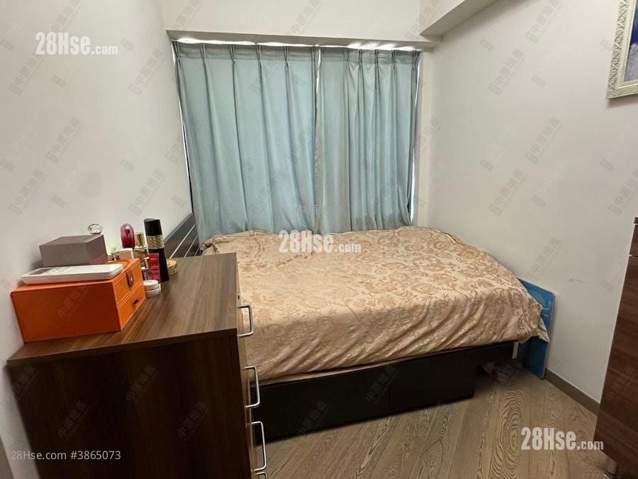 The Parkville Sell 3 Bedrooms , 2 Bathrooms 745 ft²