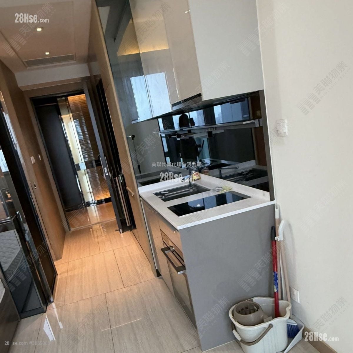Cullinan West Rental Studio , 1 Bathroom 267 ft²