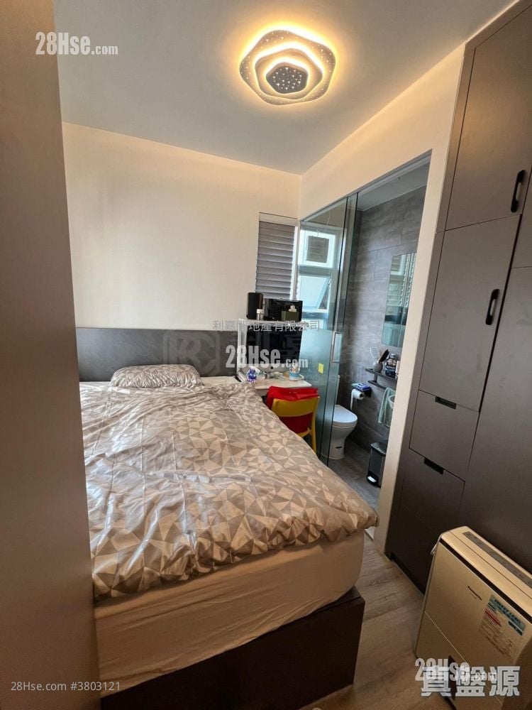 King Inn Mansion Sell 2 Bedrooms , 2 Bathrooms 616 ft²