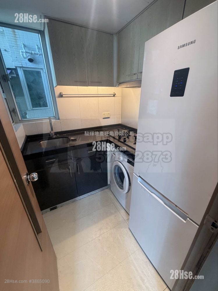 Metro Harbour View Rental 2 Bedrooms , 1 Bathroom 320 ft²