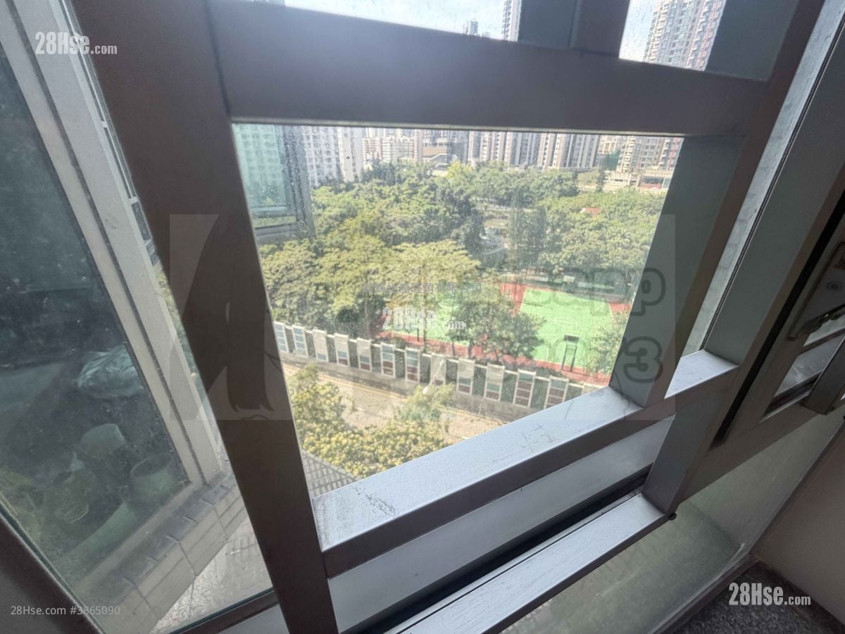 Metro Harbour View Rental 2 Bedrooms , 1 Bathroom 320 ft²