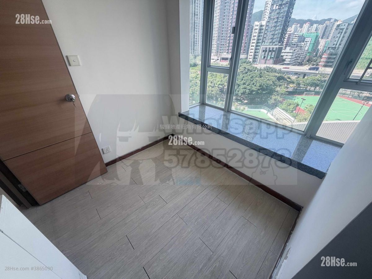 Metro Harbour View Rental 2 Bedrooms , 1 Bathroom 320 ft²