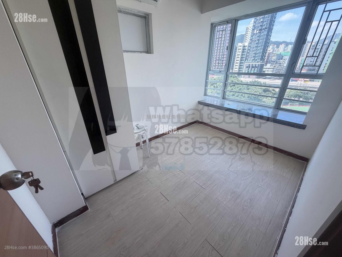 Metro Harbour View Rental 2 Bedrooms , 1 Bathroom 320 ft²