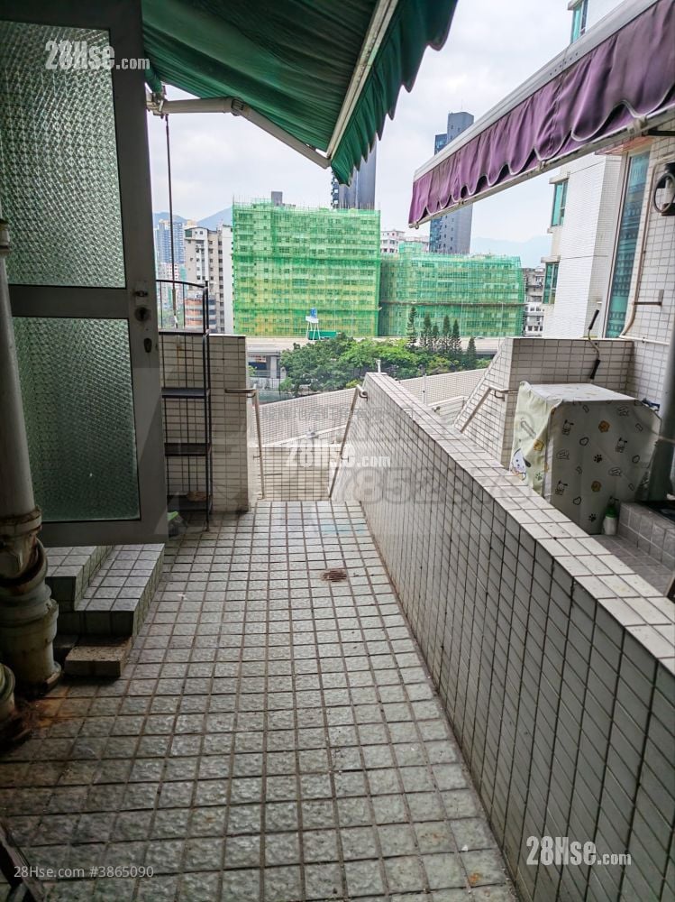Metro Harbour View Rental 2 Bedrooms , 1 Bathroom 320 ft²