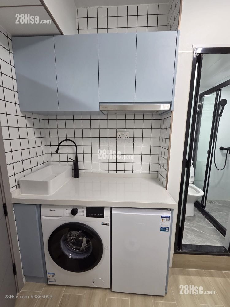 Continental Mansion Rental 1 Bathroom 160 ft²