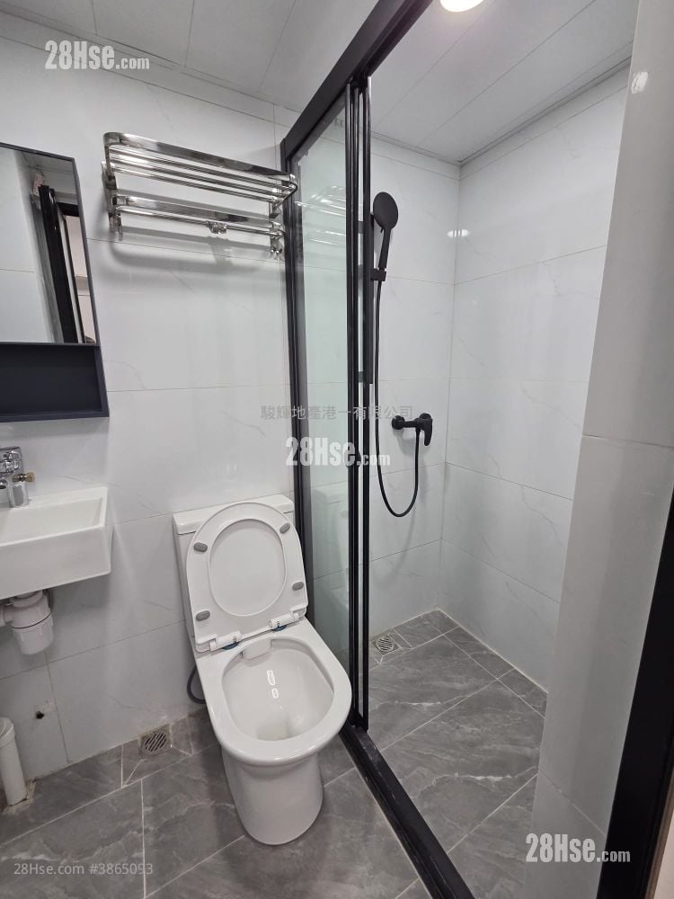 Continental Mansion Rental 1 Bathroom 160 ft²