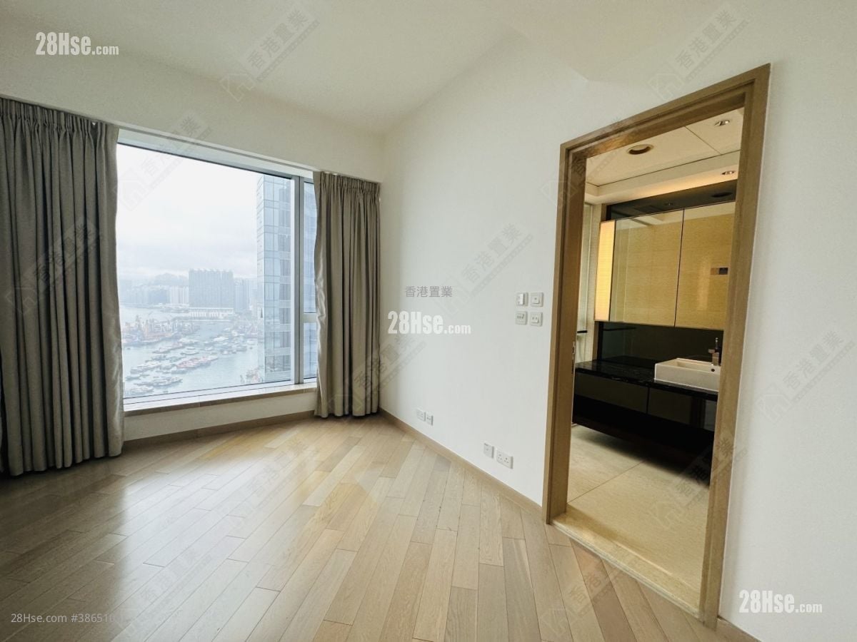 The Cullinan Rental 4 Bedrooms , 2 Bathrooms 1,128 ft²