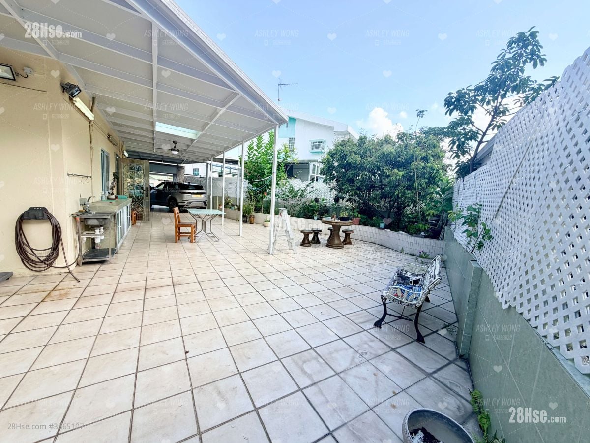 Fairview Park Sell 2 Bedrooms , 2 Bathrooms 1,035 ft²