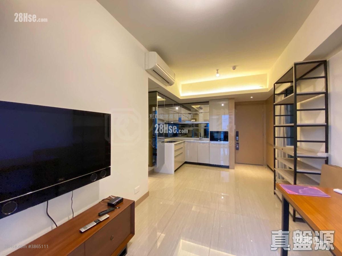 Cullinan West Rental 532 ft²