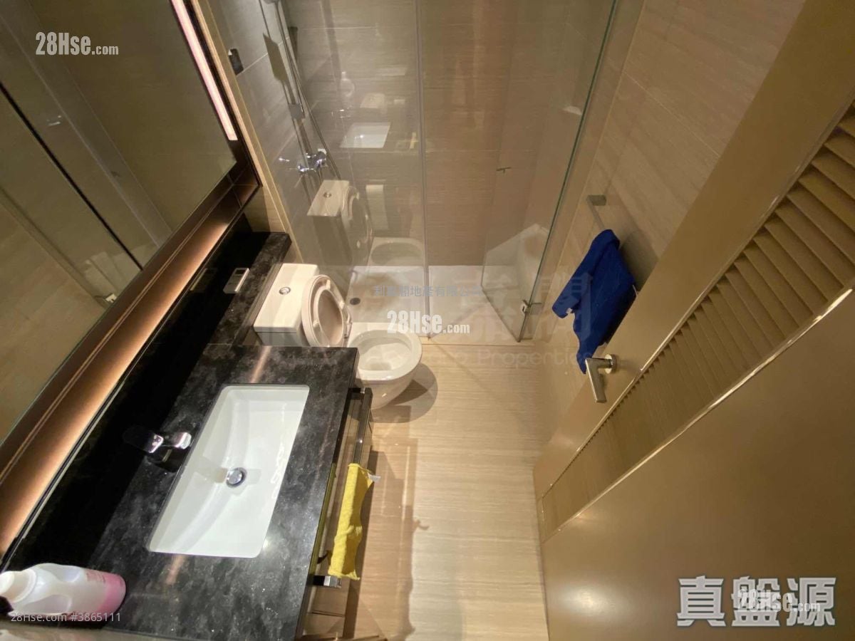 Cullinan West Rental 532 ft²