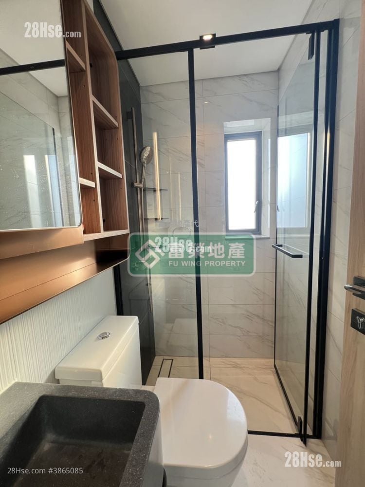Elize Park Rental 3 Bedrooms , 1 Bathroom 438 ft²