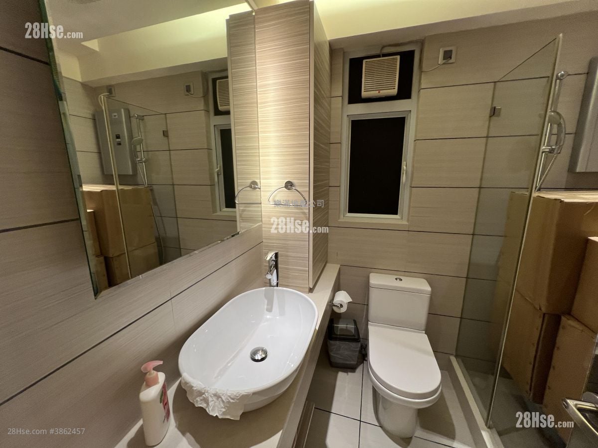 Southorn Mansion Rental 1 Bathroom 414 ft²